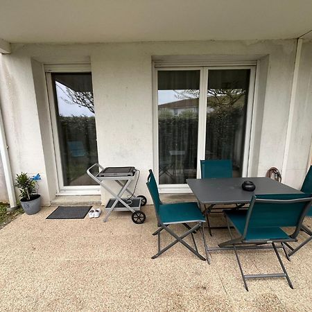 Appartement Avec Jardin A Rochefort Kültér fotó