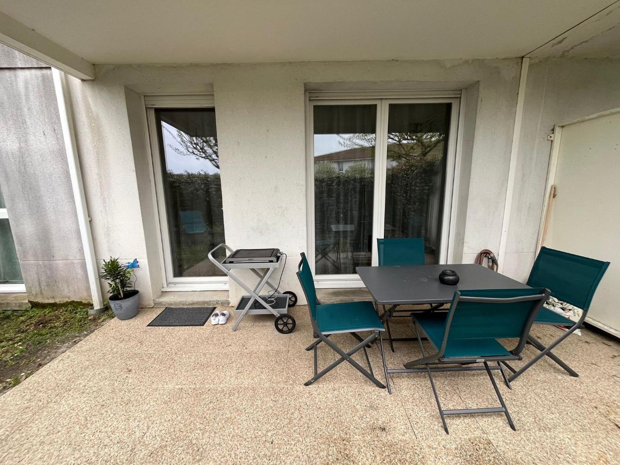 Appartement Avec Jardin A Rochefort Kültér fotó